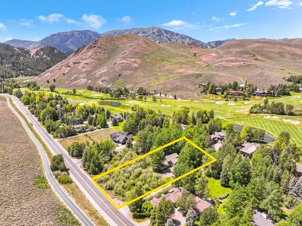 222 Elkhorn Rd, Sun Valley, ID 83353