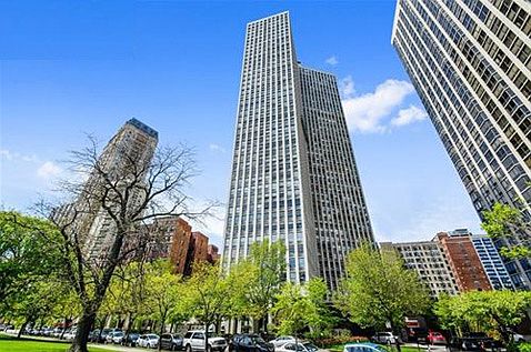 1st image of 2626 N Lakeview Ave APT 3401