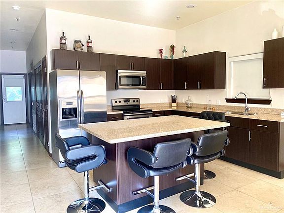 5th image of 4217 Colbath Ave Unit 160A