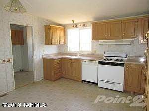 022-207180 kitchen 3