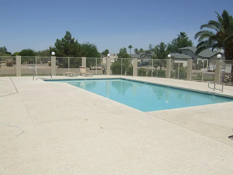 8871 W Michelle Dr — Photo 5