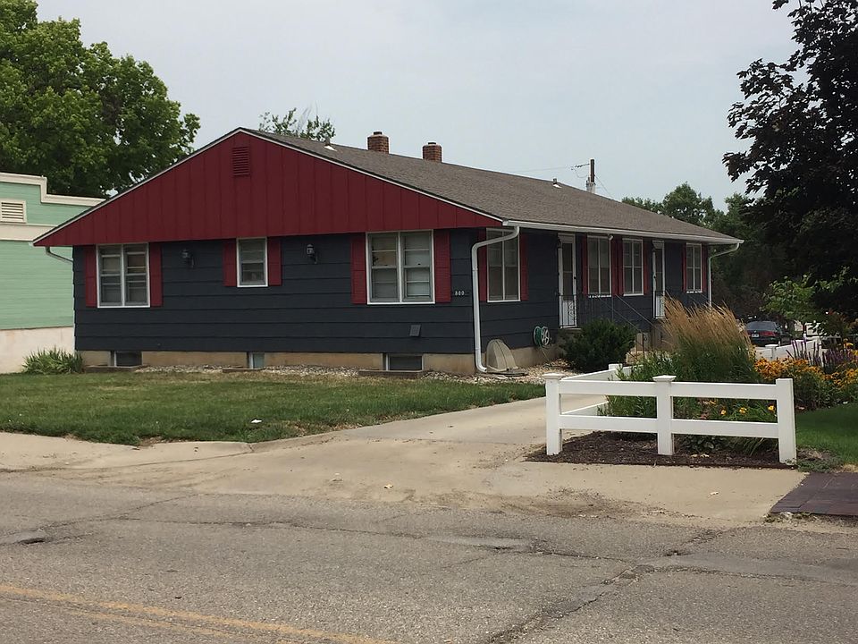 1st image of 800 Sunset Ave #3
