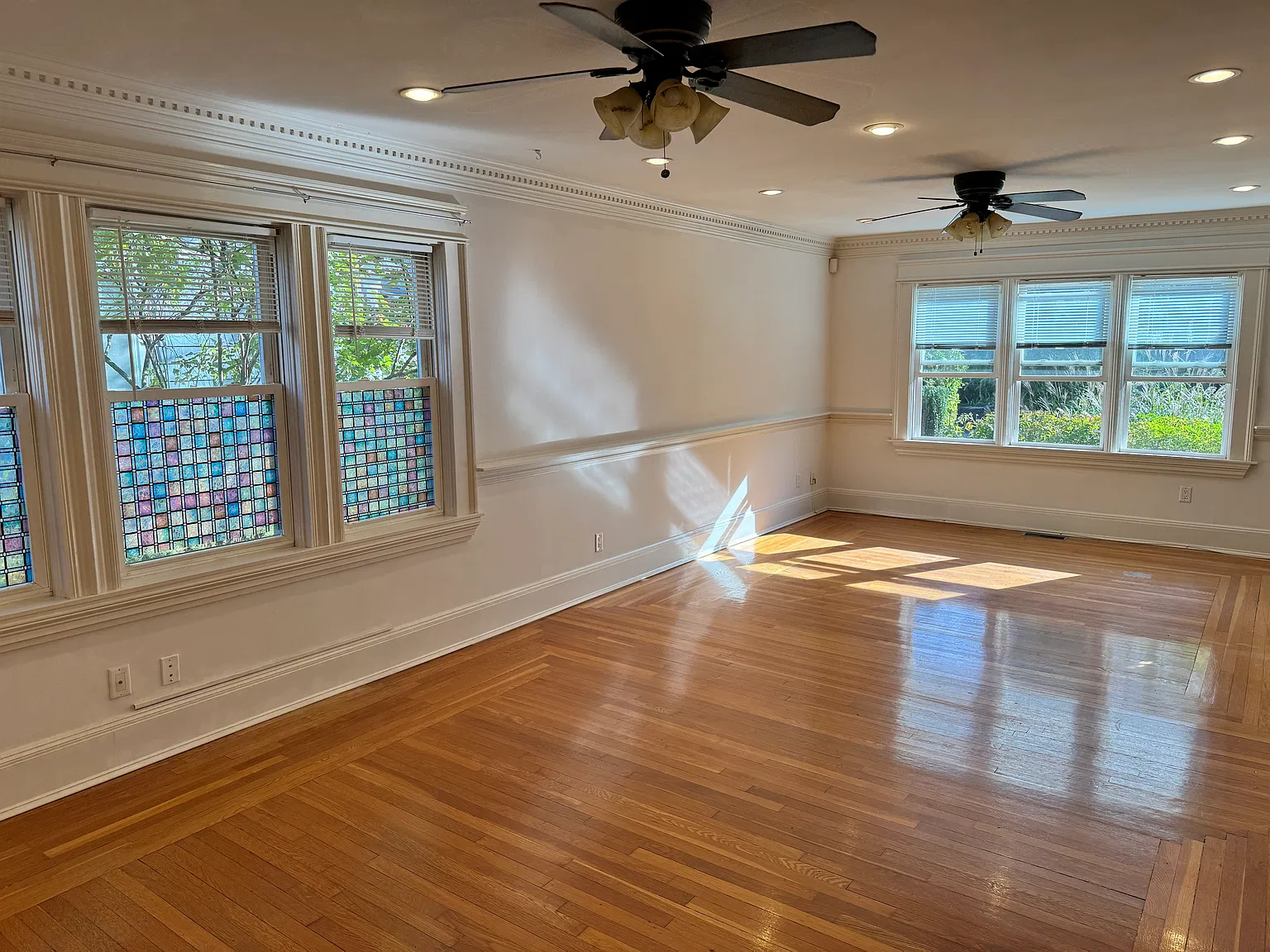 2 bed, 1850 sqft, $2,300 — Photo 2