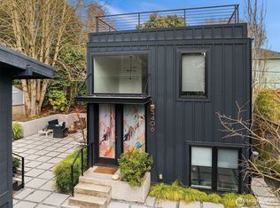 4406 Thackeray Pl NE #B, Seattle, WA 98105