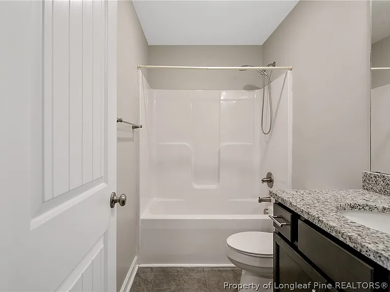 395 Hicks Ave — Photo 32