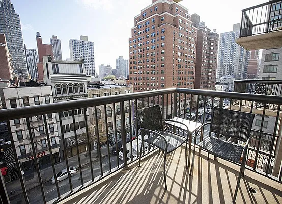 Rented by Warburg | media 22