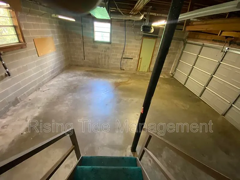 540 20th Ct NE — Photo 9