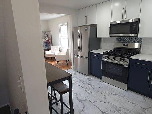5th image of 339 E 329th St