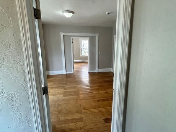 35 Newcomb Pl Floor 2