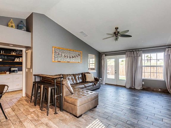 5th image of 7873 N Rockwood Pl