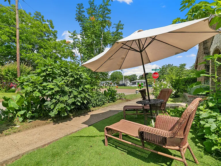 3422 W Jefferson Blvd — Photo 4