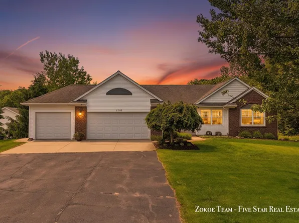 2130 Canterbury Ln, Marne, MI 49435