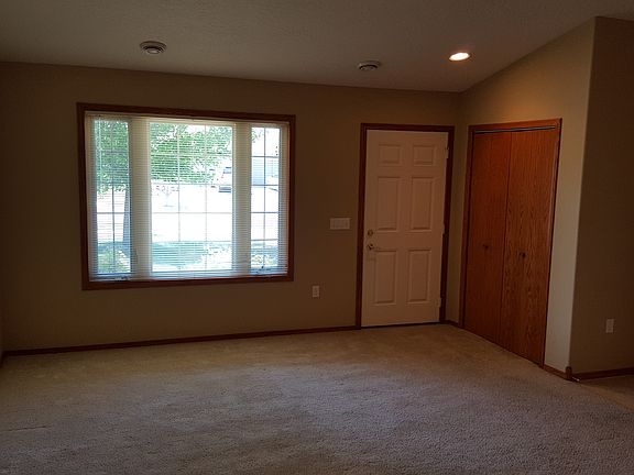 3rd image of 309 N 9th Ave