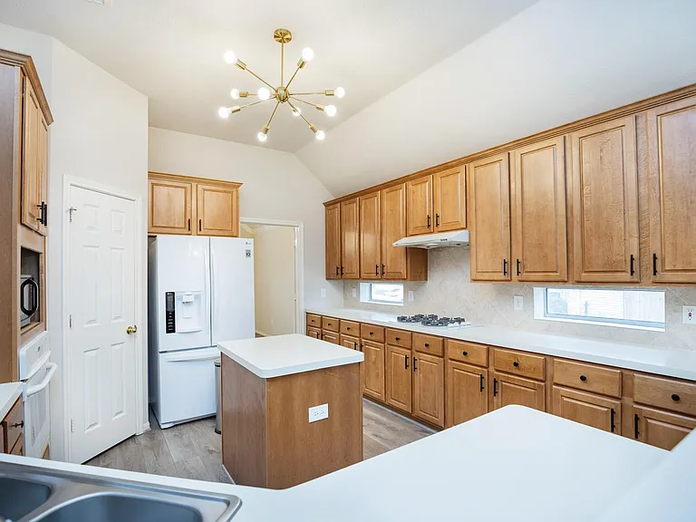 2710 Falcon Knoll Ln — Photo 9