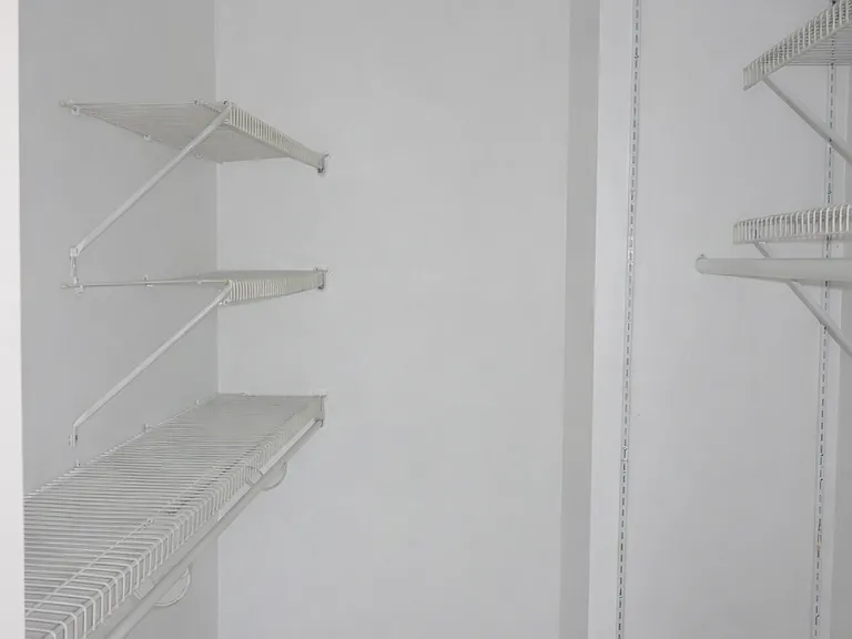 624 Summit House — Photo 16