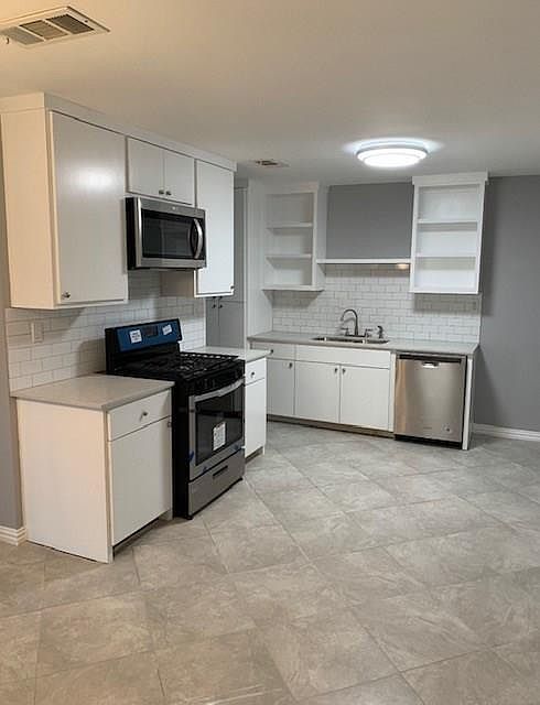 2nd image of 4010 Ambrose Dr
