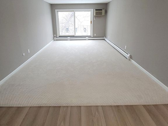 2nd image of 183 Little Canada Rd Unit 314