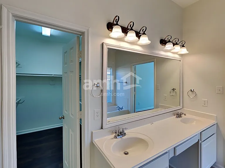 21927 Saragosa Pond Ln — Photo 14