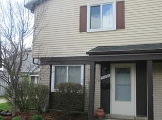 41252 N Woodbury Green Dr, Van Buren Township, MI 48111