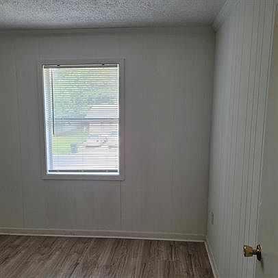 5th image of 201 Westgate Dr #3