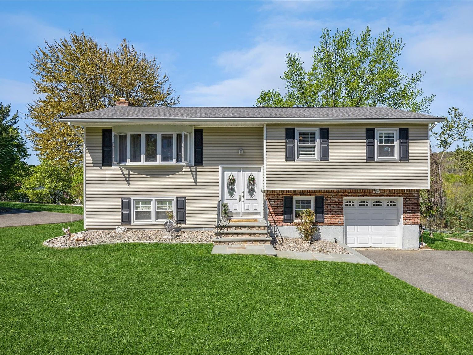 26 Hillside Drive, Thiells, NY 10984 | Zillow