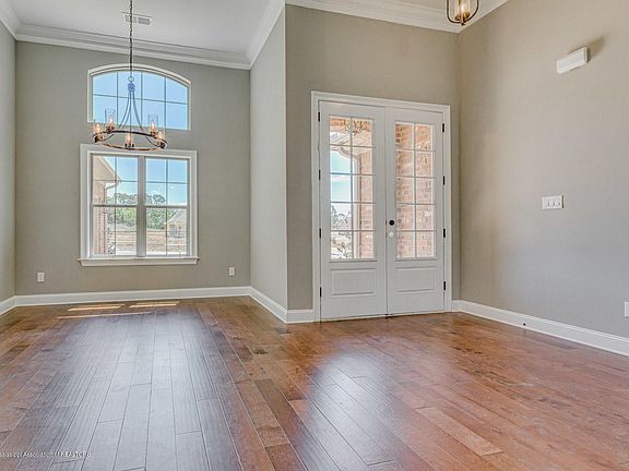 5th image of 3083 Ross Meadows Ln