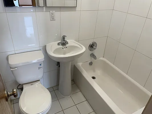 Rented by Mauro Bros Real Estate Services LLC | media 30