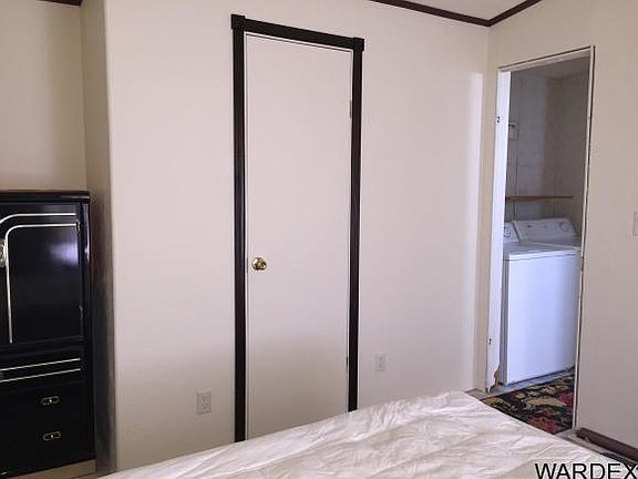 3rd image of 6141 W Gladys Dr