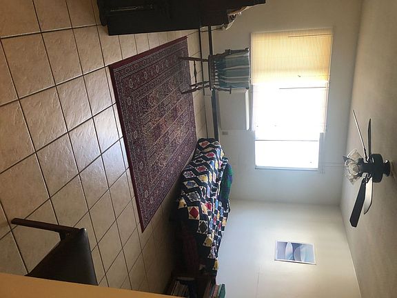 5th image of 720 6th Ave SE #204