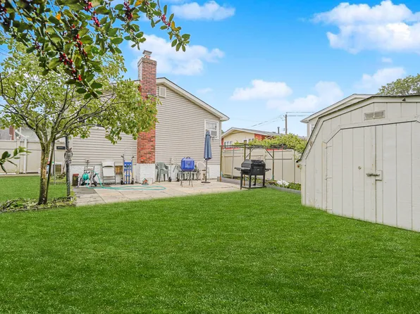 11 Bolivar Street image 12 of 20