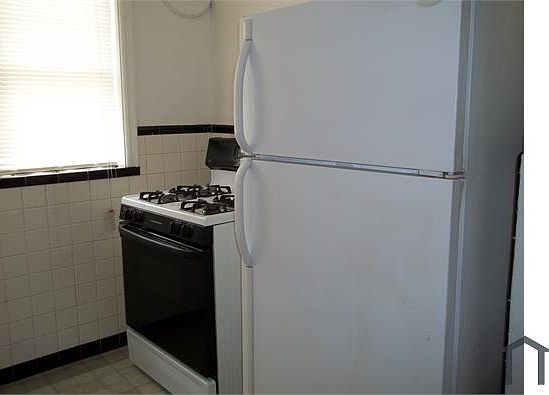 3rd image of 6216 Emma Ave #1