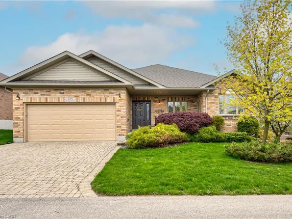 125 Devonshire Dr, Wilmot, ON N3A 4J6