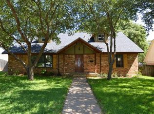 9350 Springwater Dr, Dallas, TX 75228
