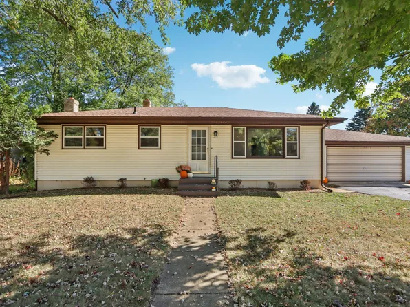 405 Meadow Wood Dr, Mount Horeb, WI 53572