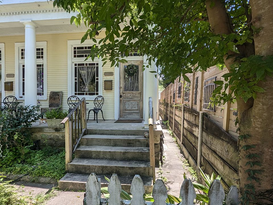 1st image of 1019 Burdette St #1019