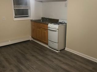 634 New Point Rd #3, Elizabethport, NJ 07206