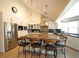 6305 Crebs Ave, Reseda, CA 91335