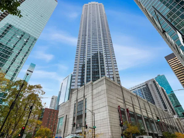512 N McClurg Ct APT 2702, Chicago, IL 60611