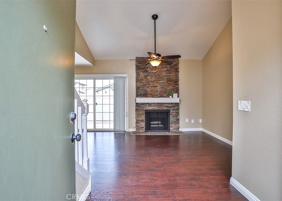 1st image of 679 Parkview Dr