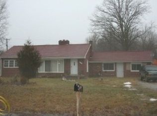 44076 Dunn Rd, Belleville, MI 48111