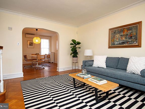 5th image of 4739 Larchwood Ave