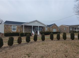 23114 River Rd, Petersburg, VA 23803