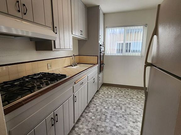 3rd image of 4415 Rosebud Ln APT J