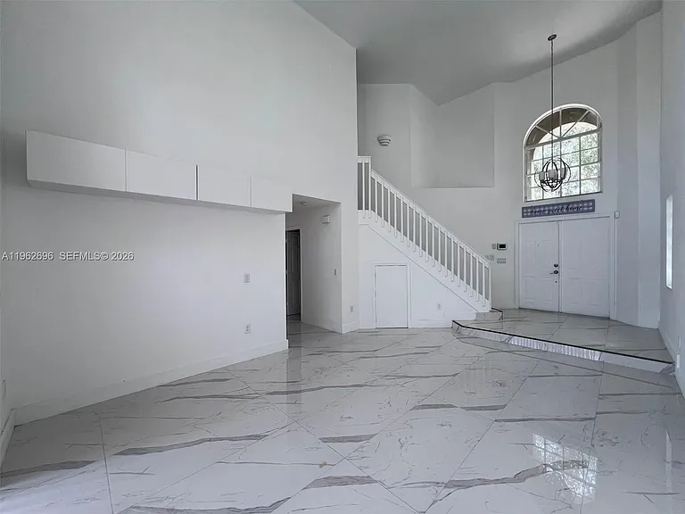 109 Gables Blvd — Photo 25