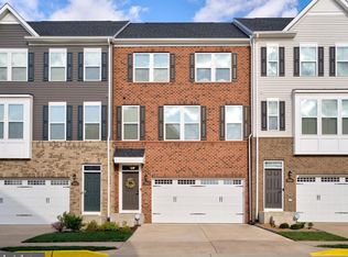 7803 Cove Point Dr, Manassas, VA 20109