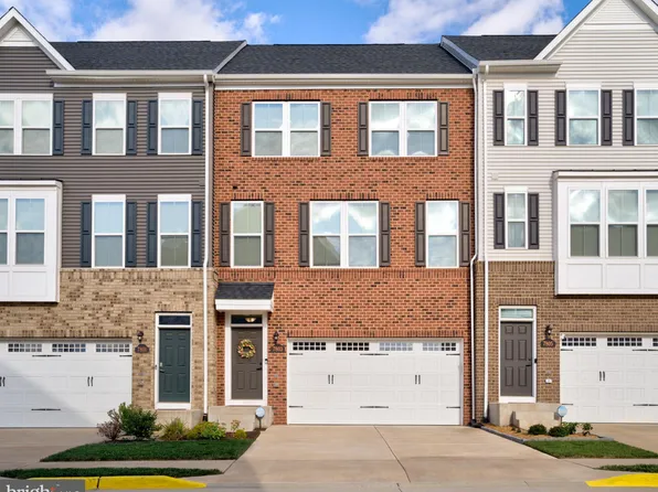 7803 Cove Point Dr, Manassas, VA 20109