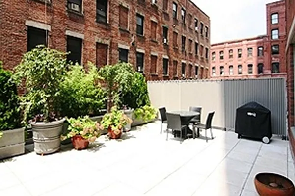 Rented by Corcoran | media 11