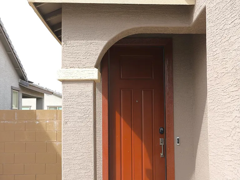 3830 S 64th Dr — Photo 6
