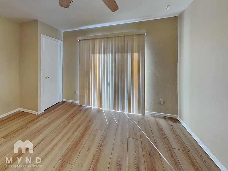 11791 W Aster Dr — Photo 7