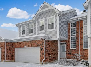 7242 Chestnut Hills Dr, Burr Ridge, IL 60527